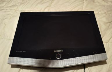 Samsung Tv w/Mount and Remote