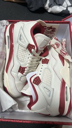 Women JORDANS Sz 7