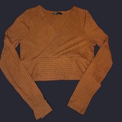Brown ribbed cropped long sleeve top