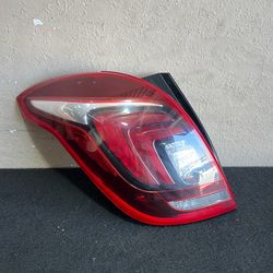 (676) 17-22 Buick Encore left taillight Taillamp 2017 2018 2019 2020 2021 2022