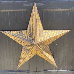 Old Barn Corrugated Metal Star Sign