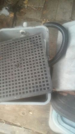 Collection box and strainer for pond or fountain
