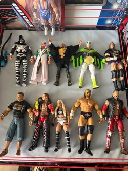 Wwe wrestling figures