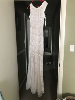 Wedding dress .. davids bridal size 4
