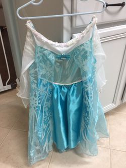Elsa Dress Costume in Perfect Condition Size 3T