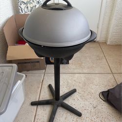 BBQ Grill + cover– Great Condition 🔥 Ready for Summer Cookouts