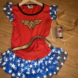 Wonder Woman Girls Top 7-10Y with crown and bracelet