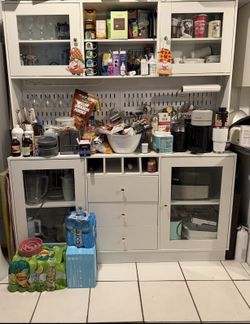 Wayfair 63” Kitchen Pantry - Organizer