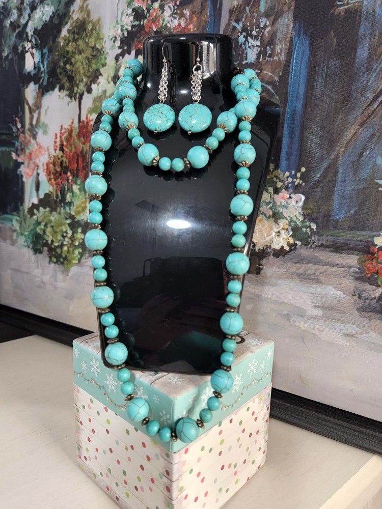TURQUOISE ELEGANT VINTAGE SET, OF EARRINGS & NECKLACE