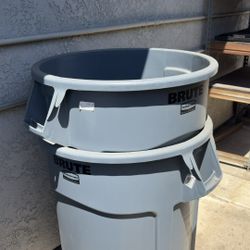 Rubbermaid Brute Trash Cans