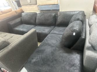 Sectional sofa black