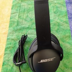 BOSE HEADPHONES NOISE CANCELLING STEREOS WIRED