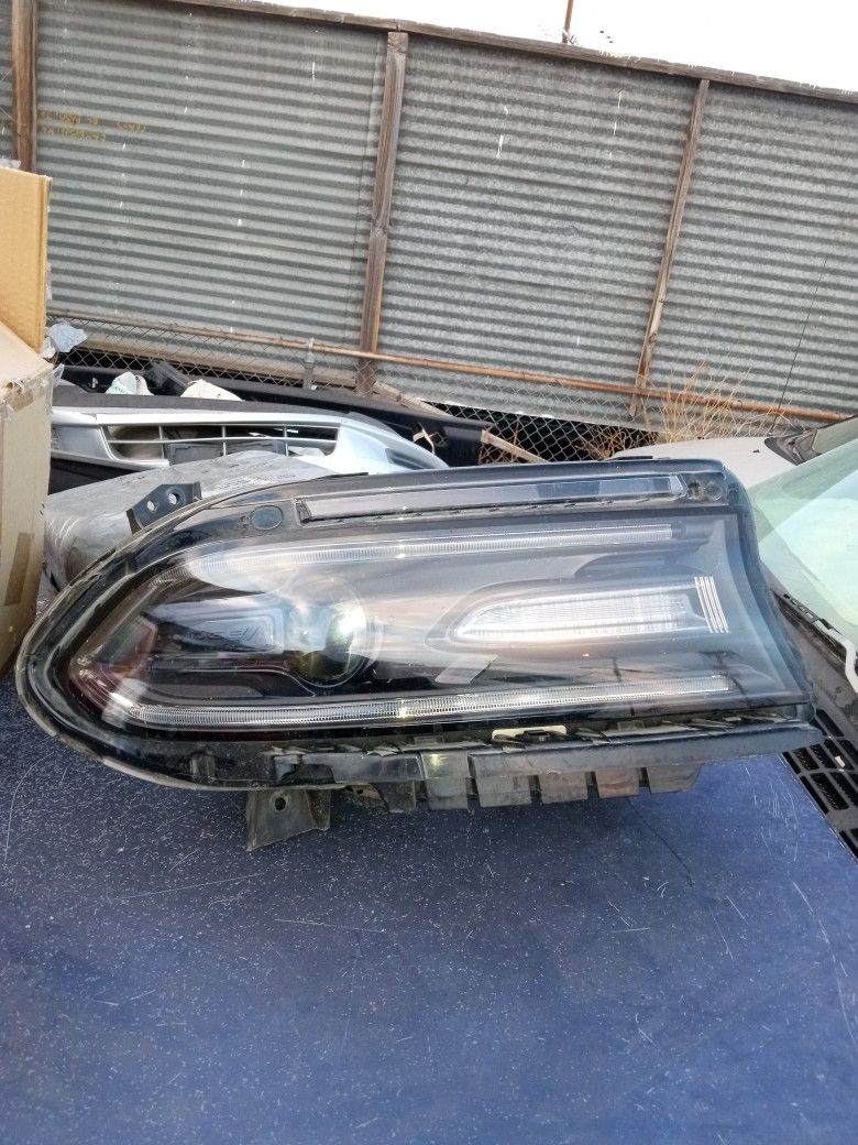 2018-2020 Dodge Charger Headlights
