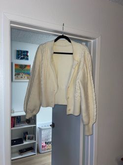 Cream/white large cinched waist sweater female