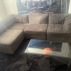 5 Piece Re arrangeable couch With Ottoman 