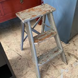 Vintage Shabby Chic step Stool