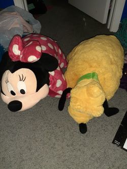 2 disney pillow pals