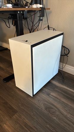 NZXT Gaming PC – i7-8700K, RTX 2080, 16GB RAM, SSD + 1TB HDD