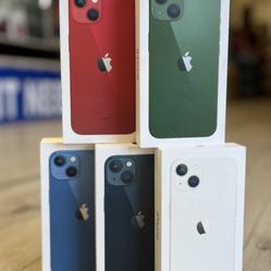 iPhone 13 (Unlocked) (Take It Home In Payment/ llévatelo a casa en pagos)