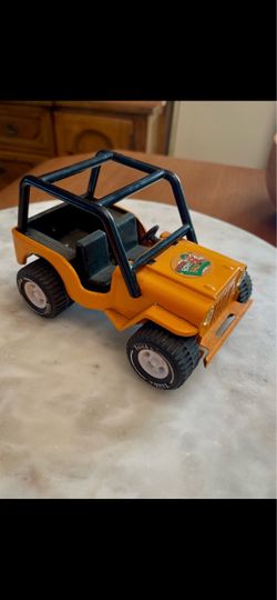 Vintage Tonka Bone Bruzzer Jeep from 1970's Pressed Steel