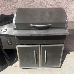 Traeger Select Elite 