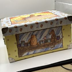 Disney Pooh & Classic Storage Keepsake Box lid with metal handle