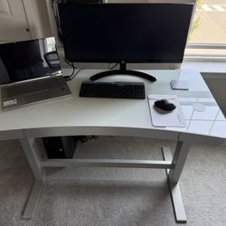 Tresanti adjustable Height Desk, white