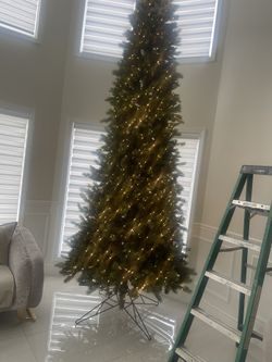 Christmas tree 9 foot