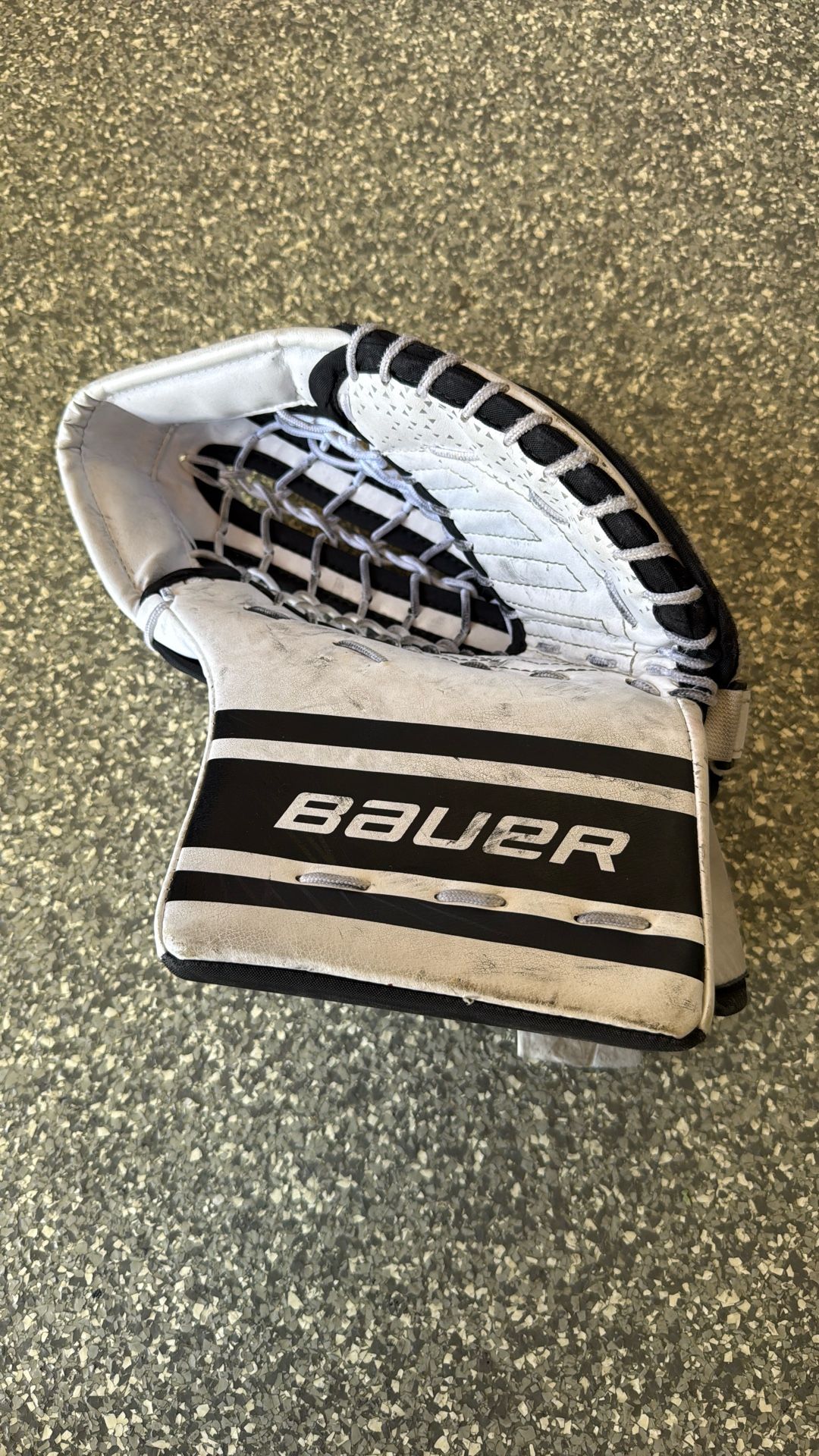 Bauer Goalie Catcher - Left