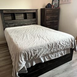 Full Wooden Bed Frame & Headboard