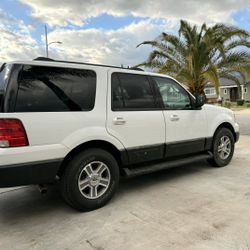 2004 Ford Expedition