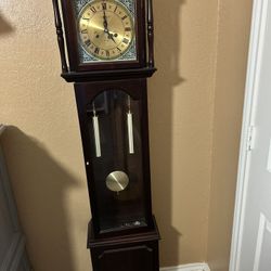 6 ft Cherry Wood  Grandfather Clock 