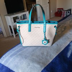 Michael Kors Size Small 