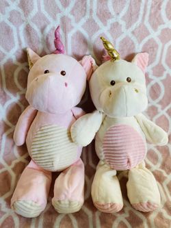 20 in. PLUSH UNICORN RATTLES
