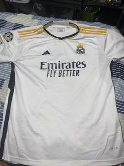 white 2 XL Real Madrid Vini jr jersey