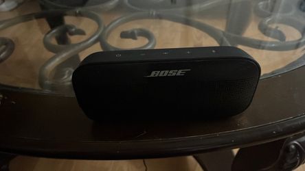 BOSE.  SOUNDLINK. FLEX   WIRELEES. SPEAKER