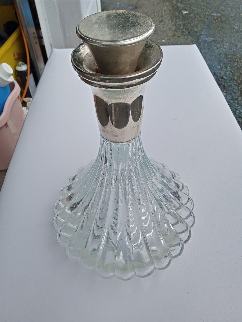 Vintage Wine Decanter With Silver Neck N Stopper