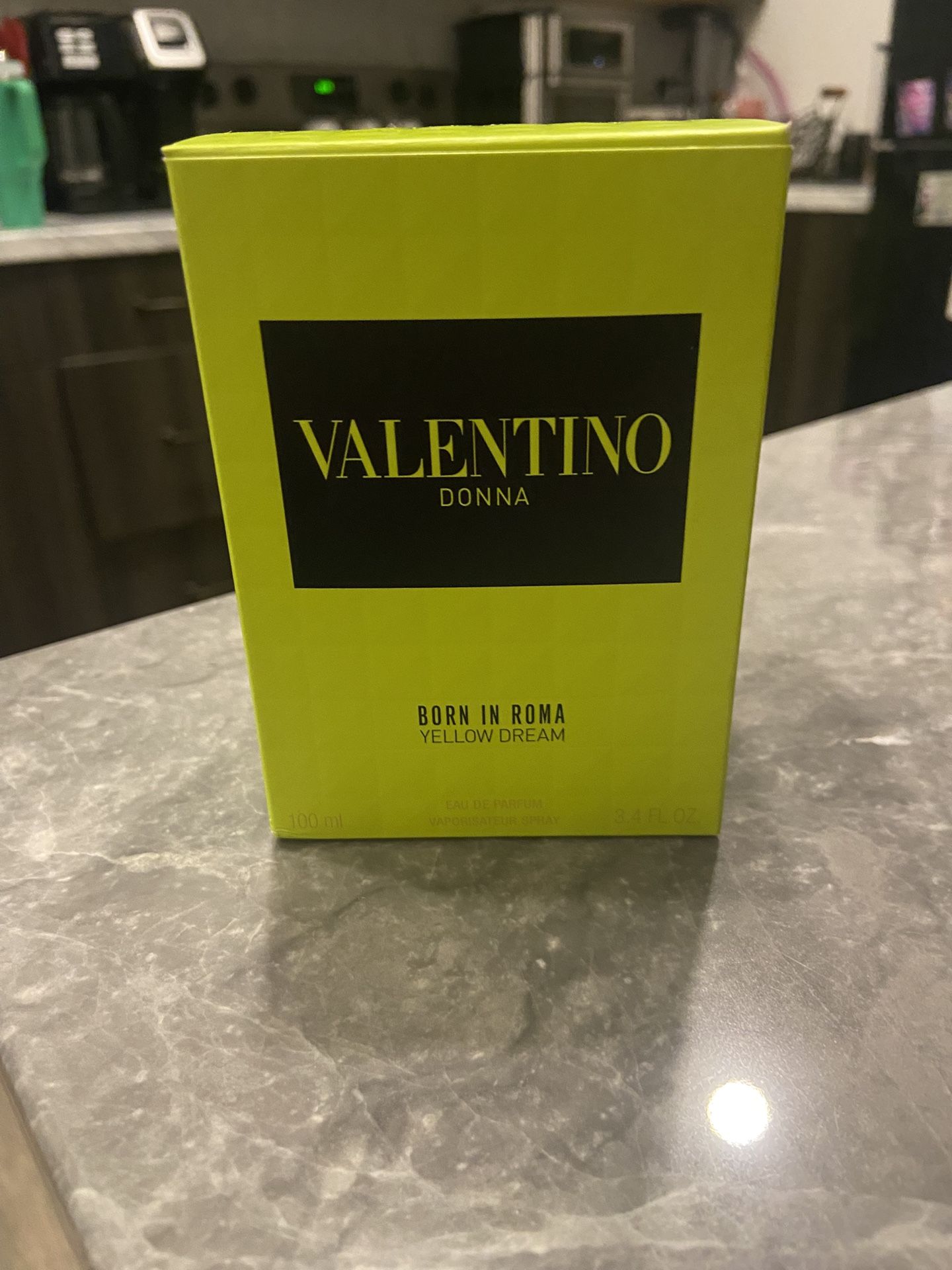 Born in Roma Intense Valentino Donna Eau de Parfum Women 1.7 oz Spray