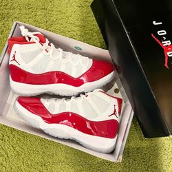 jordan 11 Cherry Size 10 250$