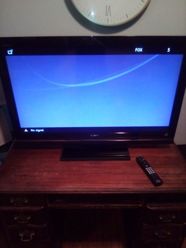 45 Inch Sony Bravia TV