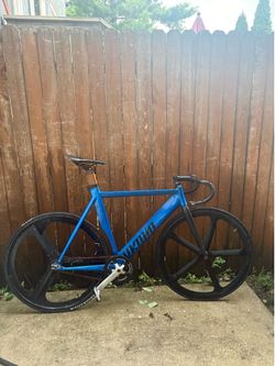 Unknown LV2 Track Bike