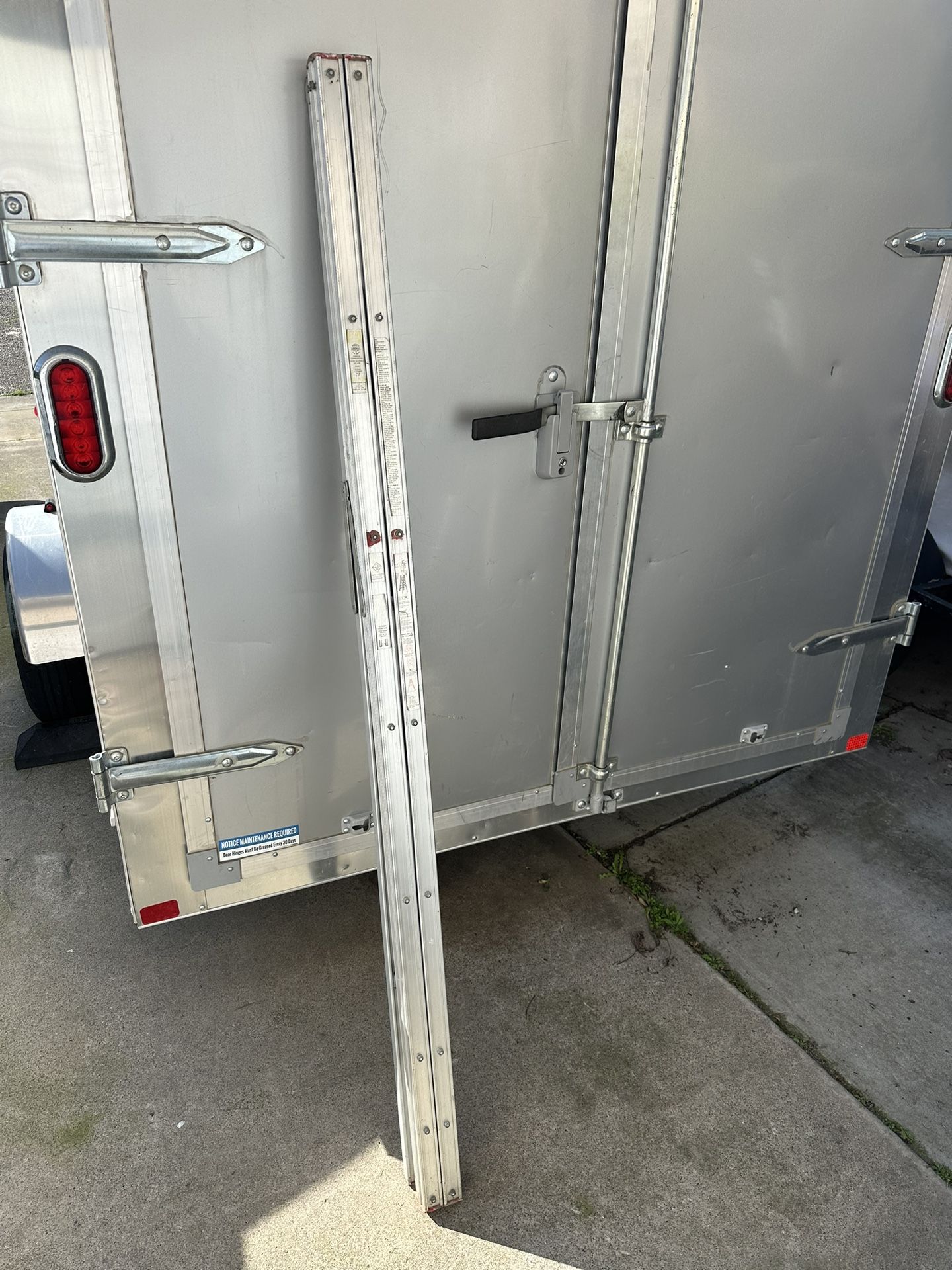 Z-Pro 6ft Completely Collapsible Work Ladder for Jeep/Truck