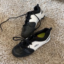 Boys Size 6 Cleats