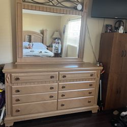 Bedroom set