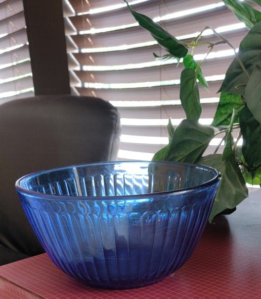 Pyrex Cobalt Blue Ribbed Bowl for Sale in St. Louis, MO - OfferUp