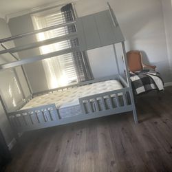 Twin Bed 