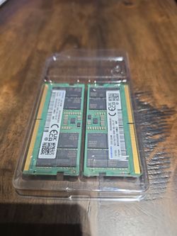 32GB (16x2) DDR5 Laptop Memory