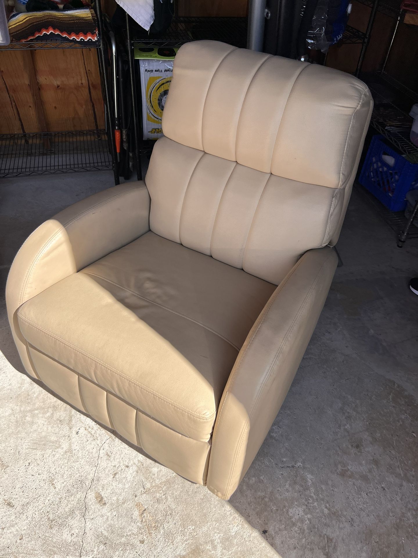 RV Recliner for Sale in San Diego, CA - OfferUp