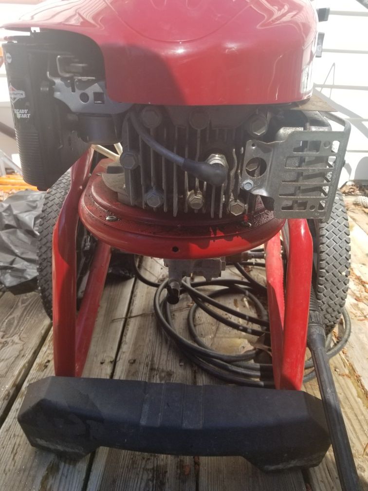 675 2500 psi troy bilt briggs Stratton power washer