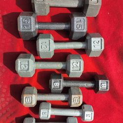 SETS OF 15s. 12s. 8s  5s  HEXHEAD DUMBBELLS.  TOTAL 80LBs 
11525 S HALSTED. Dunkin Donuts/
7111.S WESTERN WALGREENS DELIVERY AVAILABLE  $
70$.    CASH